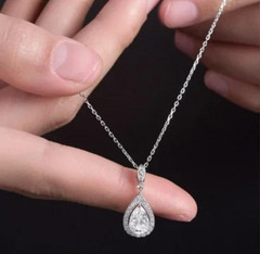 Lovely 4.00 Ct Certified White Diamond Pendant, Tariffs FREE & matching Studs.