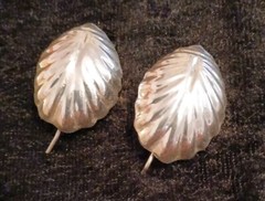 Shell design Taxco Earrings 925 Mexico Pierced Vintage Read Description