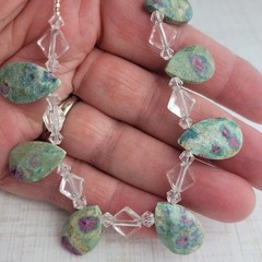 Beautiful Ruby in Fuchsite Gemstone Crystal Beaded Necklace 18.5″