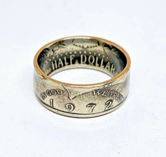 «Sealed» 1972 US JFK KENNEDY HALF DOLLAR coin ring sizes 8-15