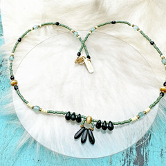 Holly Yashi Green Blue Beaded Black Dagger Crystal Necklace 16″ Delicate Choker