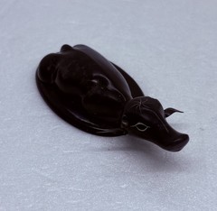 Rare 1969s Ox Horn Tribal Pendant Carved Water Buffalo 3.5” Folk Art Decor 25