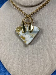 Gold, White, & Gray Agate Pendant 46 X 35 X 9 mm, 18″ Gold Plate Chain BP-106