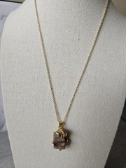 Pink & Brown Ocean Jasper Gold Wrapped Wire Pendant On 17″ Gold Necklace