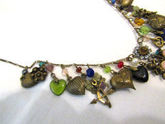 ANNE KOPLIK DESIGNS 18″ GOLD TONE CHAIN CHARM NECKLACE HEARTS CRYSTALS BEADS ETC