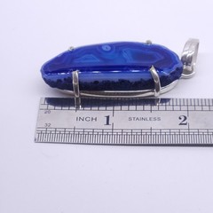 Deep Blue Elegance: Royal Blue Agate Pendant (2.5″x1.5″)