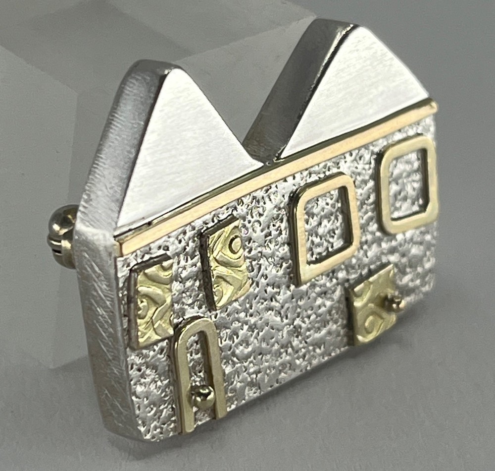 Artisan TESS DORAN «Double House» Sterling Silver and 18K gold Pin/Brooch