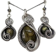 Labradorite and Sterling Silver Necklace and Earrings Set with Swarovski Crystal