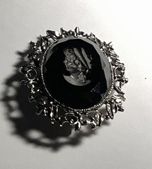 Vintage Victorian Style Black Intaglio Cameo Brooch Pin with Pendant Hardware