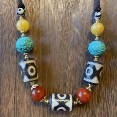 Tibetan DZI Agate Beaded Necklace 三眼天珠 已開光