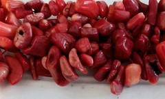 Red Coral Chip Necklace 17.5″ L X 1” W with spring clasp Vintage