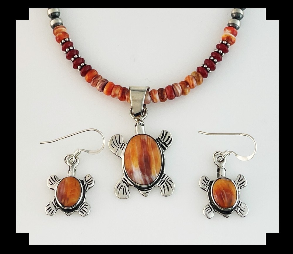 White Fox Creation: Adorable Sterling and Spiny Oyster Turtle Set