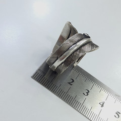 Vintage Signed 925Sterling Silver Oxidized Boho Feather Wrap Ring Black Onyx S12