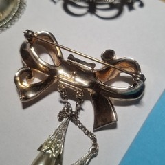 Sterling silver vintage brooch Pin lot Bow Lot Of 3. 46.8 grams Costume jewelry.