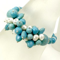 Blue Magnesite Turquoise & White pearl stretch Bracelet 8″ for gift ideas*