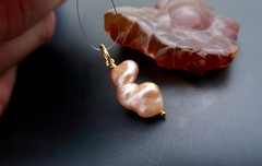EXOTIC FRESHWATER METALLIC APRICOT IRIDESCENT RAINBOW AAA KESHI PEARL PENDANT