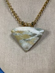 Gold, White, & Gray Agate Pendant 46 X 35 X 9 mm, 18″ Gold Plate Chain BP-106