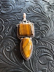 Artisan Southwest Tiger’s Eye Deep Golden Hues Totem Pendant Ornate Bezel 2.5″