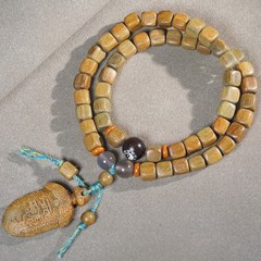 Mala Beads Green Sandalwood Prayer Bead Bracelet for Men—Meditation Beads