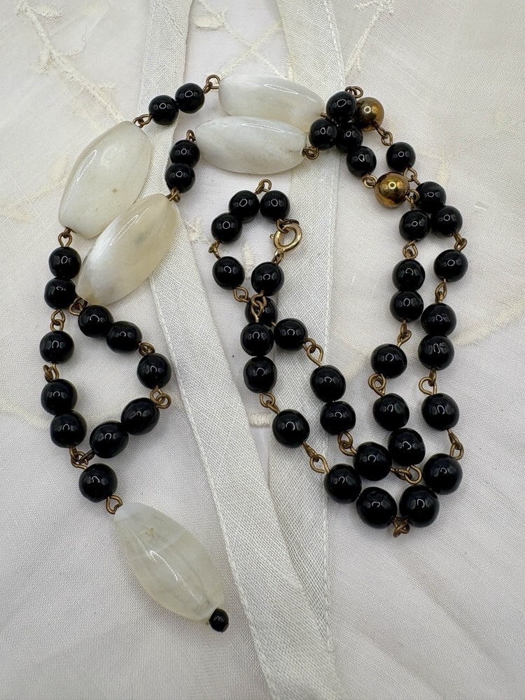 Black Onyx And Agate Drop Necklace 26 Inch