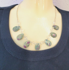 Beautiful Ruby in Fuchsite Gemstone Crystal Beaded Necklace 18.5″