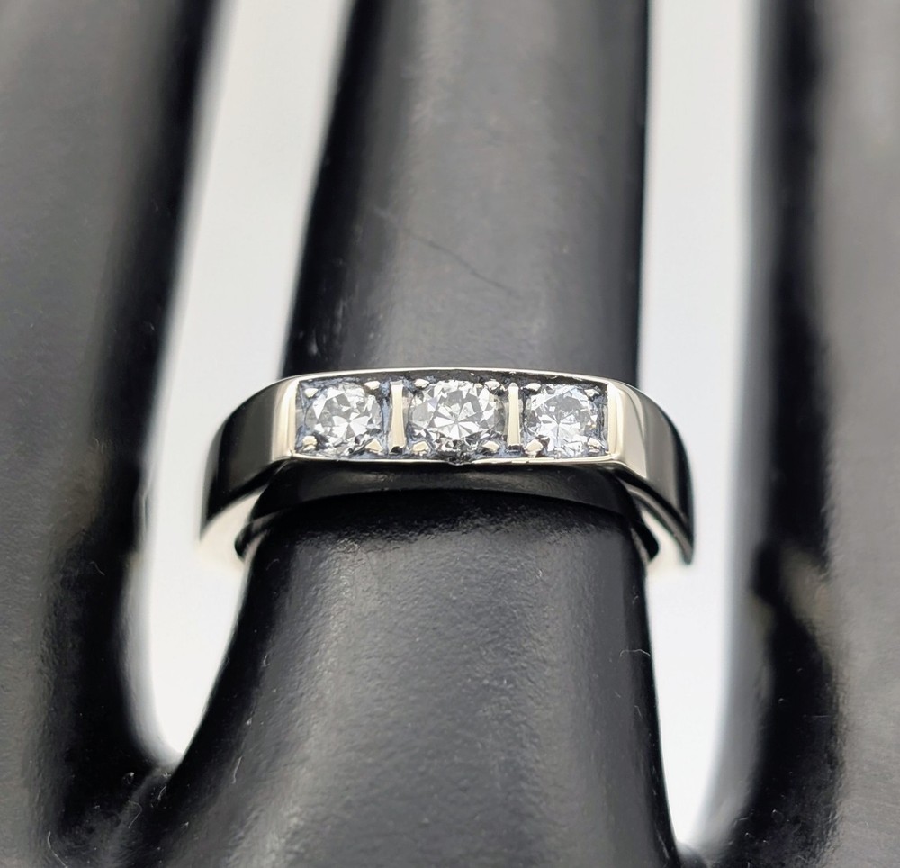Solitair Brilliant 0,24 ct Ladies Ring 18K White Gold 7,80 g (Size 54) #2076