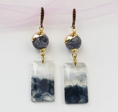 Stylish Medium-Sized Clear Acrylic Earrings: Black and White Ink Resin Design