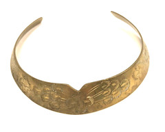 Vtg Necklace brutalist artisan brass patina collar choker bib etched torque