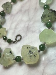 Vtg Natural Faceted Nugget Prehnite with Epidote and Jade Beaded Necklace 18”