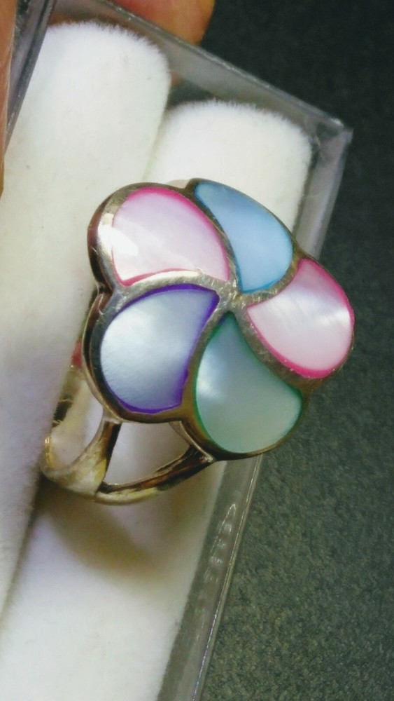 LOVELY MOP INLAYS IN STERLING SILVER.925 RING SIZE 6.75-7.0!