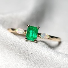 Starry Night Mexican Fire Opal Diamond Engagement Ring 18K Yellow Gold