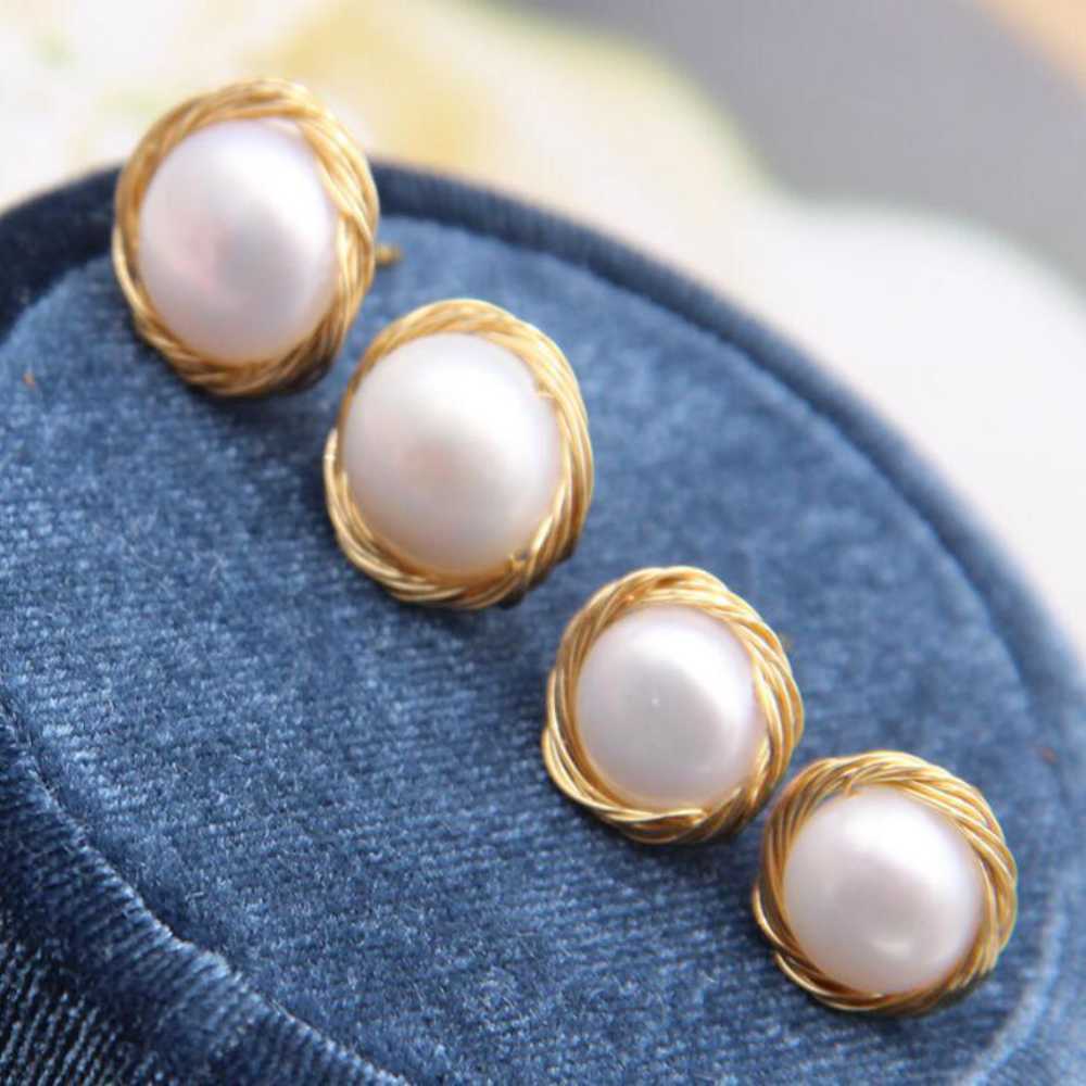 A pair Flawless Freshwater pearl White Baroque earrings Drop Ear Cuff