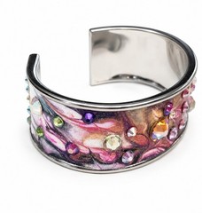 Handcrafted Silverstone Open Cuff Flexible Bracelet