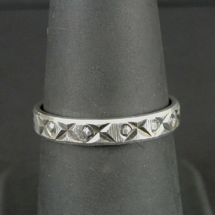 Ring Silver X’s & O’s Design with Texture Sterling 925 Size 7 Band Ring