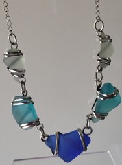 SADIE GREEN SEA GLASS HANDCRAFTED STATEMENT NECKLACE THICK WIRE WRAPPED
