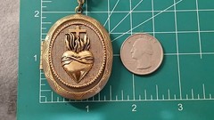 Antique Bronze Sacred Heart Locket Necklace Great Gift Family Mother Daughter