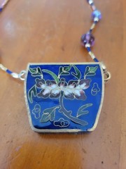 VintageCloisonné Enamel Floral Design Purse Necklace W/Beaded 22″ Chain Unique
