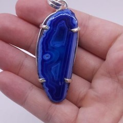 Deep Blue Elegance: Royal Blue Agate Pendant (2.5″x1.5″)