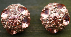 Vtg MCM Gold Tone FACETED PEACH RHINESTONE Domed Post Earrings PRONG SET 1950s