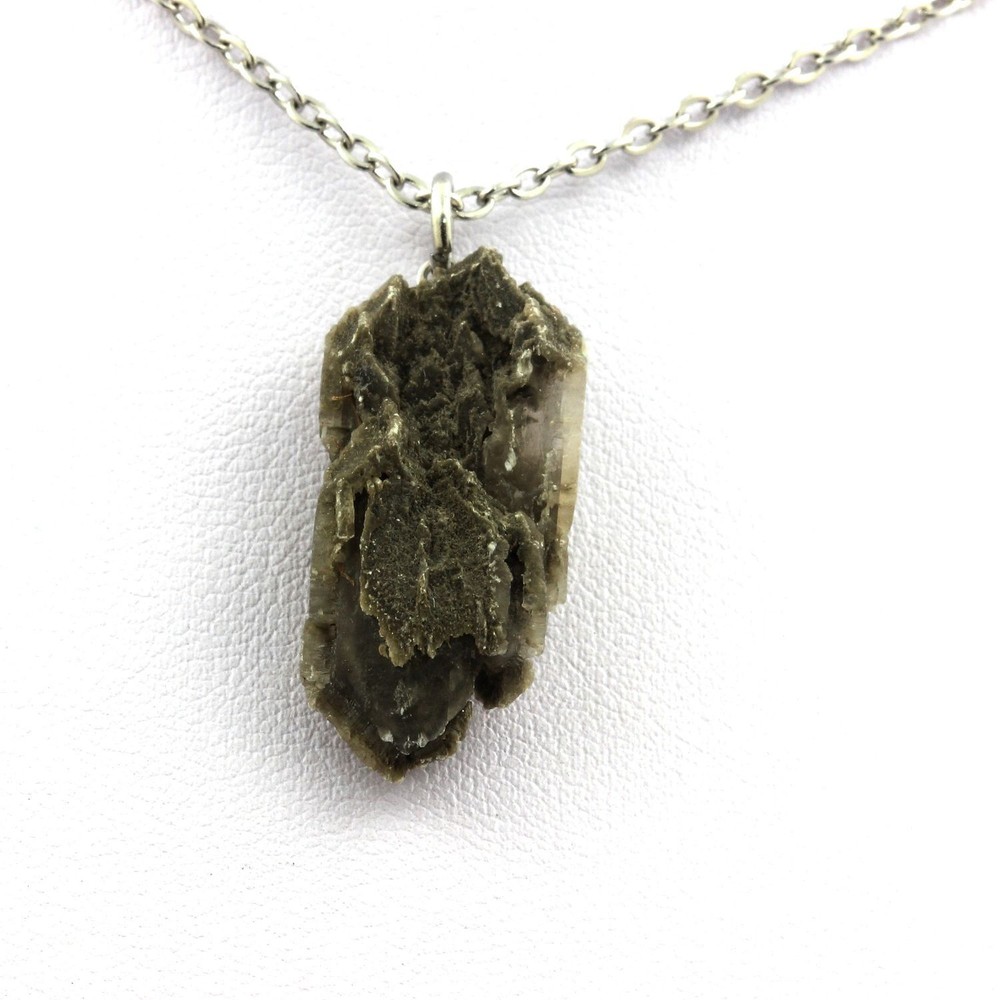 Raw Gypsum Necklace. 15 Ct. Marcieu, Isère, France.