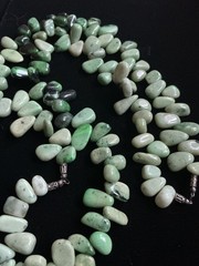 Vintage Green Stone Chip Necklace Serpentine Nugget Beads Graduated