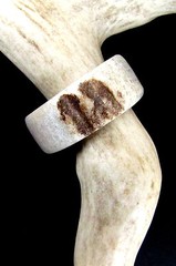 BROWN HANDCRAFTED OOAK SHED DEER, ELK ANTLER RING,SIZE 13 1/2, R-372