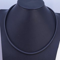 18″ 4mm, vintage 925 Sterling Silver Handmade black rubber Necklace