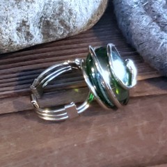 Handcrafted Edgy Green Luster Silver Spiral Luster Glass Bauble Ring