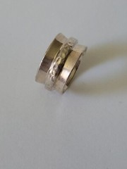 Vintage Brutalist Artisan Hammered Middle Wide Band Sterling Silver 925 Ring