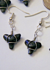 1 SHARK TOOTH FOSSIL Earrings BLACK TEETH 1/2″ Genuine Tooth Silver Ear Wire NEW