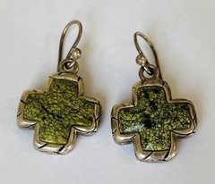 Vintage Sundance Catalog Green Serpentine Stone Cross Dangle Earrings