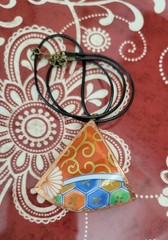Broken China Kozan Gama Japan Imari Foil Wrapped Triangle Pendant Necklace