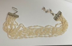 Vintage Costume Fashion Jewelry Necklace 15 1/4″ small glass bead Choker Style
