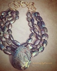 Abalone Paua Puffy Gems Necklace Oversized Cashmere Lt Beige Big Pearl Sea Opals